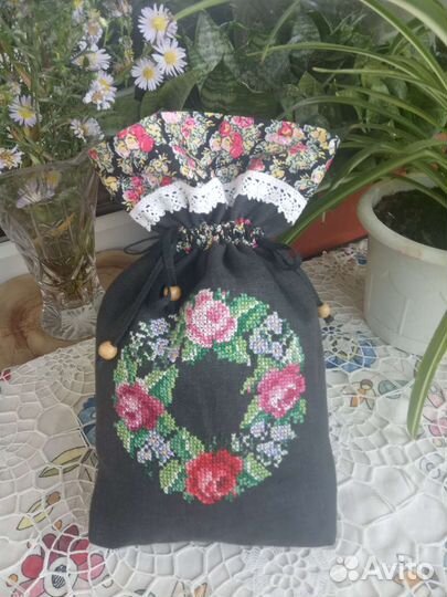 Льняной мешочек с вышивкой