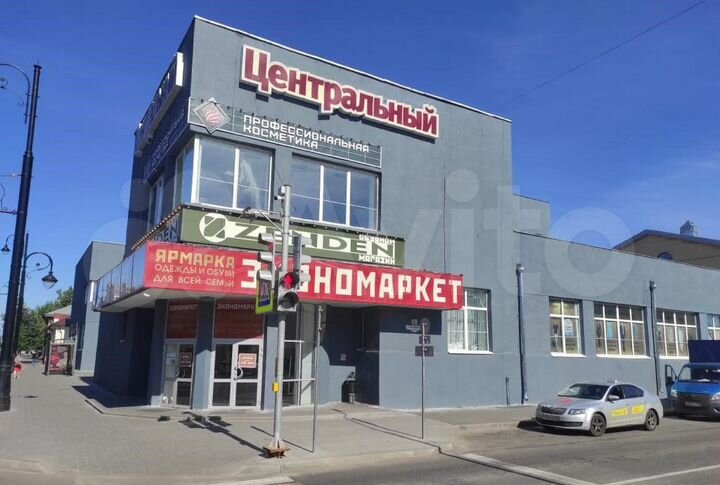 Торговое помещение, 300 м²