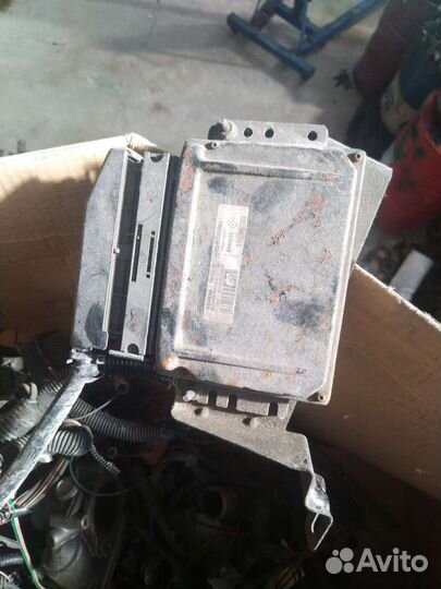 Эбу двигателя Renault Siemens Sirius 32