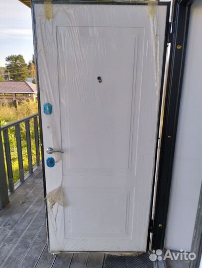 Дверь входная металлическая уличная