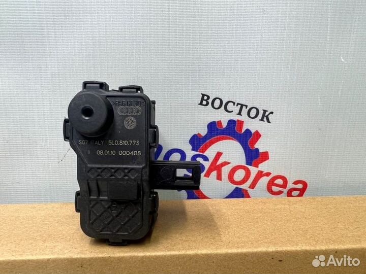 Замок лючка бензобака Skoda Yeti 1.2 cbzb 2010