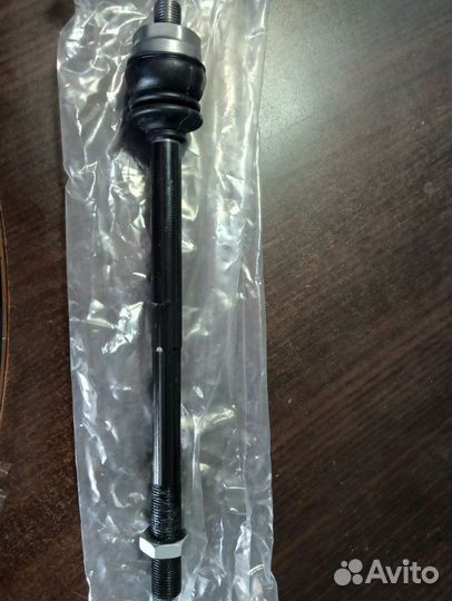 Тяга рулевая передняя Volkswagen Transporter T4