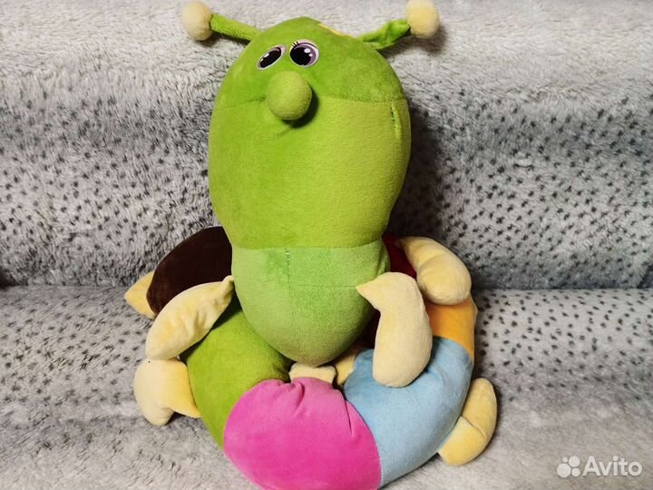 Игрушка Hello Kitty и Гусеничка