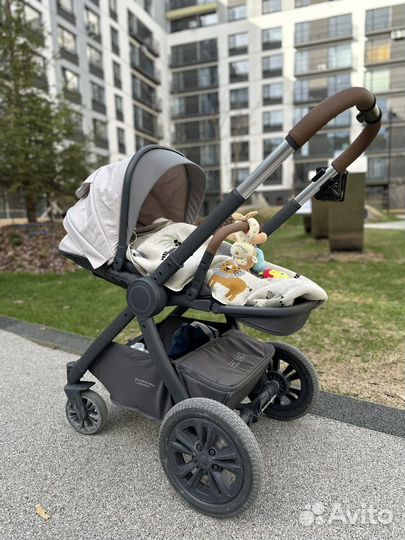 Коляска два в одном Happy Baby Mommer PRO