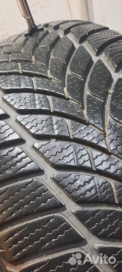 Goodyear UltraGrip Ice 2 235/45 R18 98T