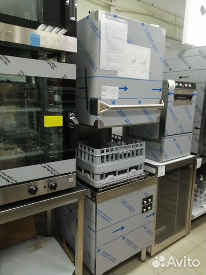 Купольная посудомоечная машина Smeg hty500d