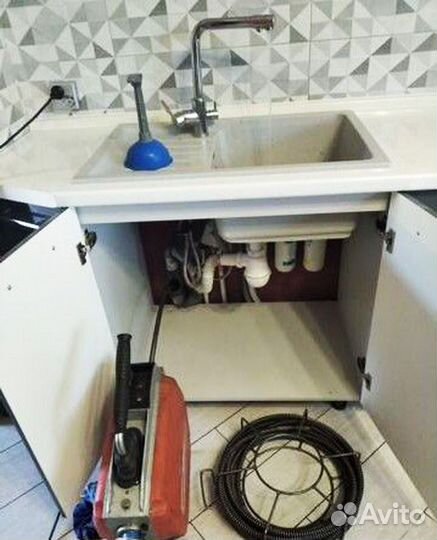 Прочистка канализационной трубы. Видеодиагностика