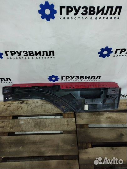 Крыло кабины Volvo FM5 82674229