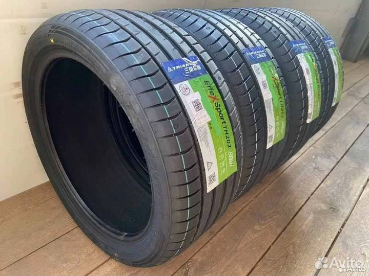 Triangle EffeXSport TH202 215/55 R18 99W