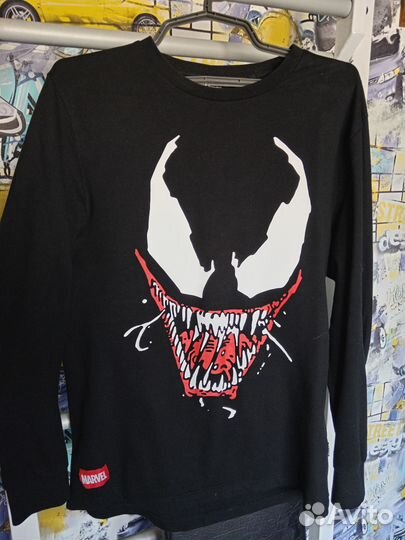 Лонгслив venom