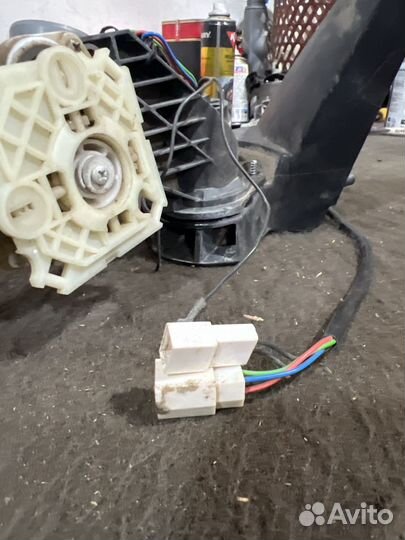 Корпус зеркала шевроле нива