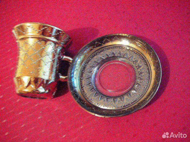 Кофейный сервиз и подарочный набор из хрустальных