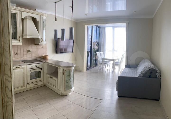 2-к. квартира, 63 м², 8/18 эт.