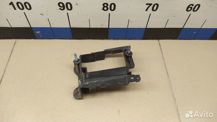 Кронштейн ручки Land Cruiser (150) -Prado 2009