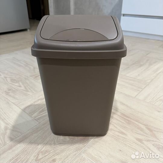 Мусорное ведро