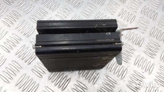 Усилитель антенны dodge journey (3MF01W801)