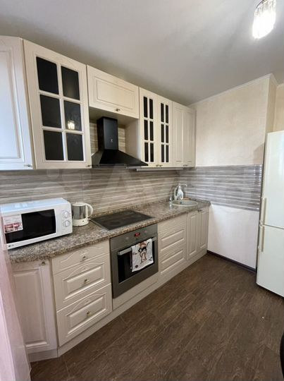 1-к. квартира, 40 м², 10/17 эт.