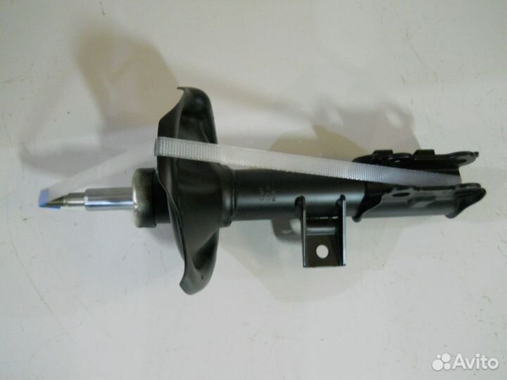 Амортизатор передний лев и прав Kia Ceed 06