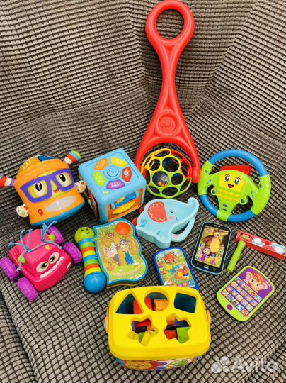 Музыкальные игрушки для малышей пакетом