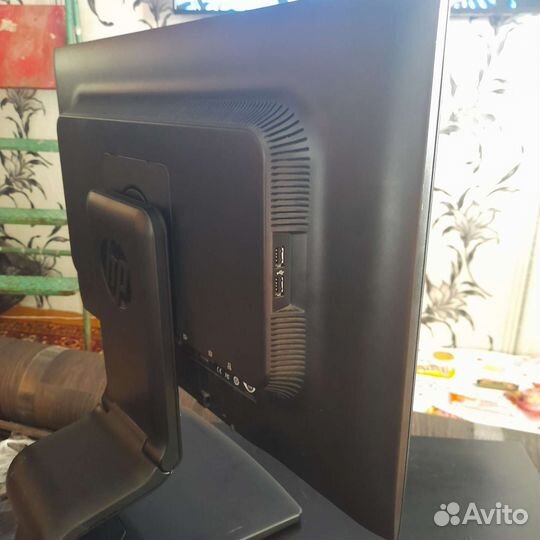 Монитор hp