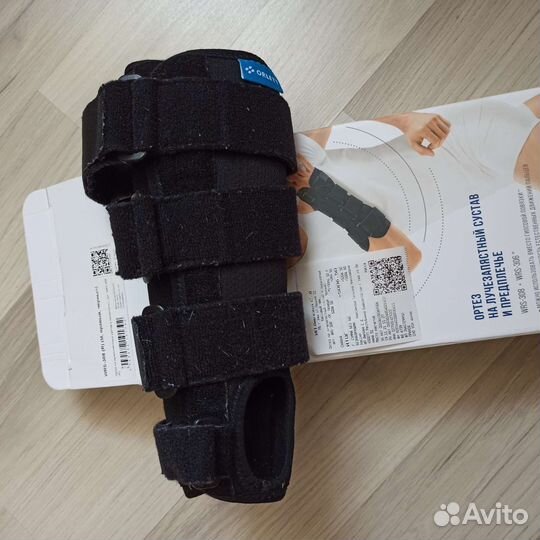Ортез на лучезапястный сустав правый