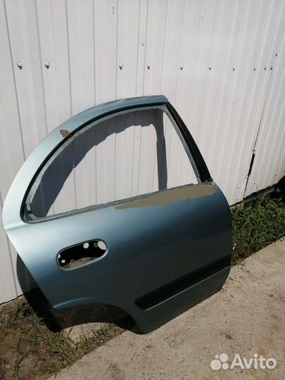 Nissan Almera N16 00- Дверь задняя правая