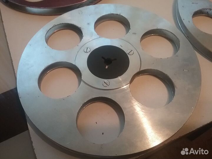 Катушка для магнитной ленты 18см металл