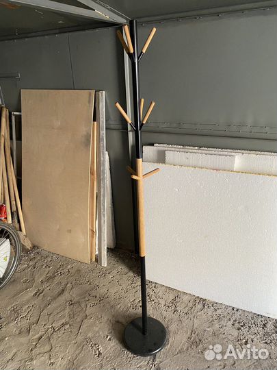 Вешалка напольная