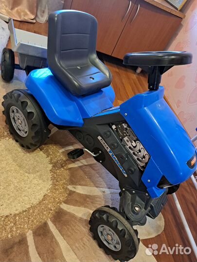 Синий трактор