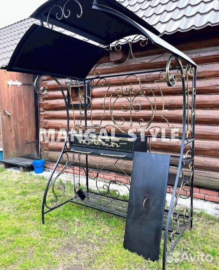 Мангал с крышей