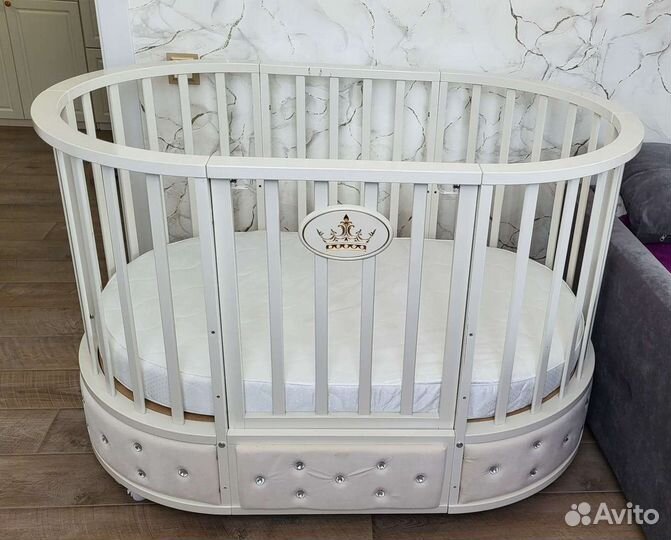 Детская кровать с маятником овальная