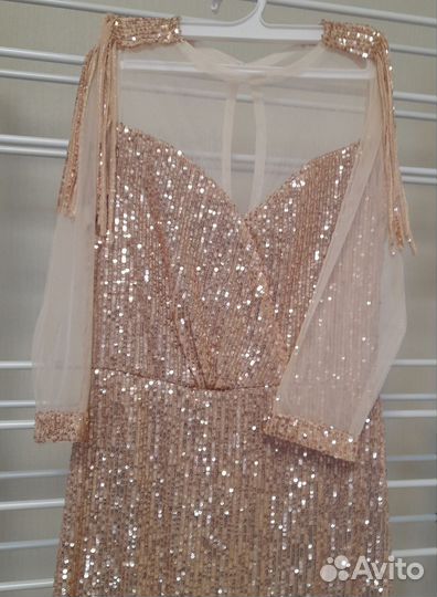 Вечернее платье