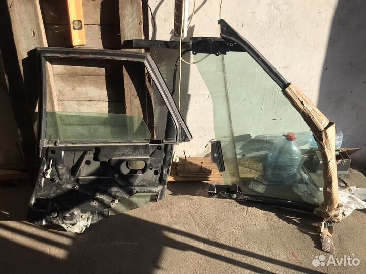 Ветровое стекло на audi 80 b4