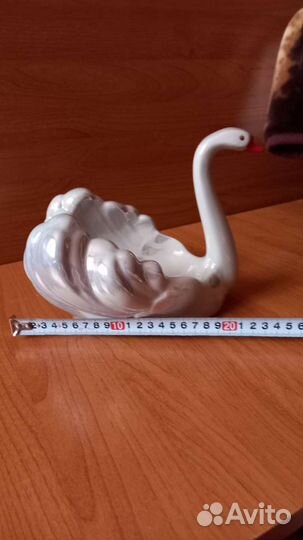 Конфетница Лебедь