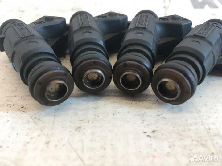 Форсунка инжекторная электрическая для Mercedes-Be