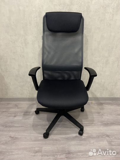 Компьютерное кресло