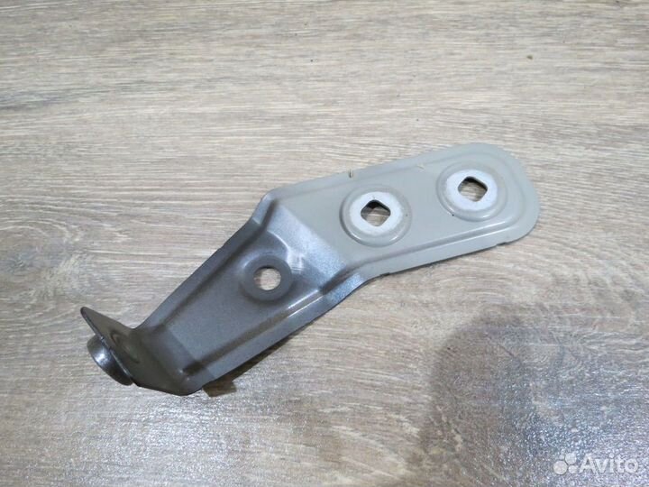 Кронштейн крепления крыла BMW 3 G20