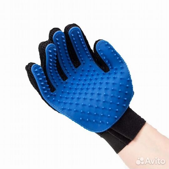 Перчатка yugi для вычесывания шерсти синяя 17*23