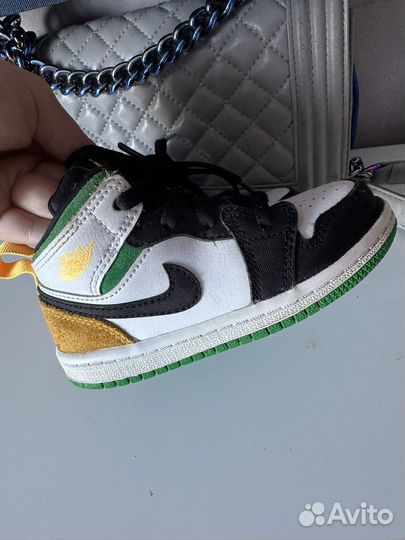 Оригинальные кроссовки nike