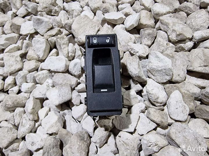 Кнопка стеклоподъемника Крайслер 300C