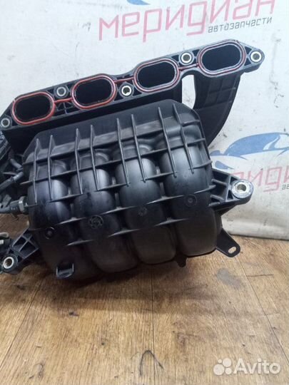 Коллектор впускной Toyota Avensis T270 1.8 2010