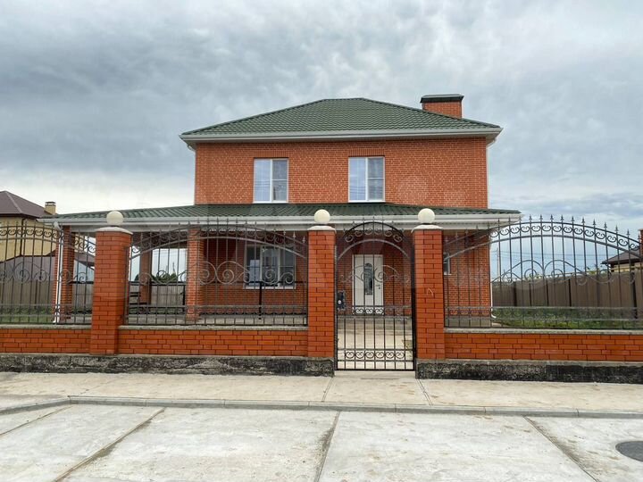 Дом 157 м² на участке 7,5 сот.