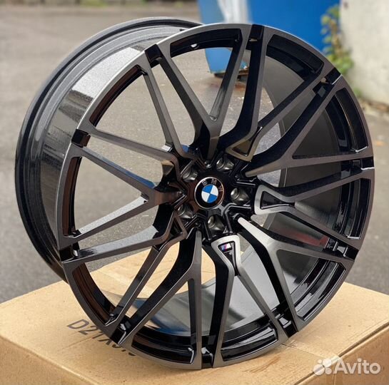 Кованые диски BMW X5M X6M R23 818М Style
