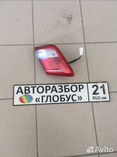 Фонарь внутренний правый Тойота Камри V40
