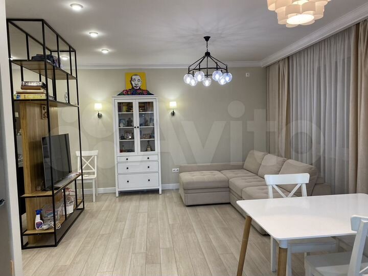 4-к. квартира, 93,1 м², 1/15 эт.