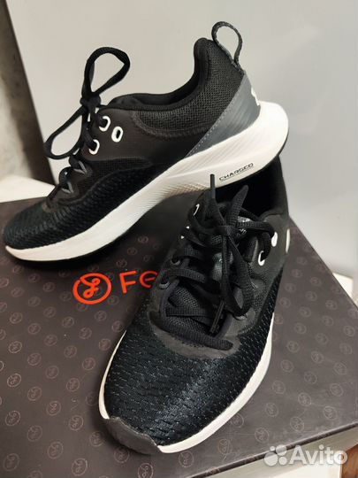 Кроссовки under armour