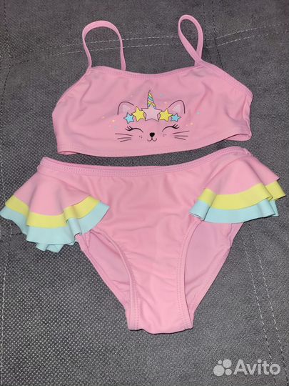 Купальник и шапочка для бассейна