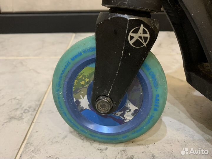 Трюковой самокат