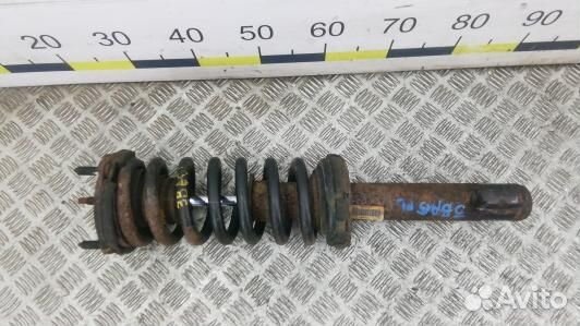 Стойка передняя левая jeep grand cherokee WK (3BA0