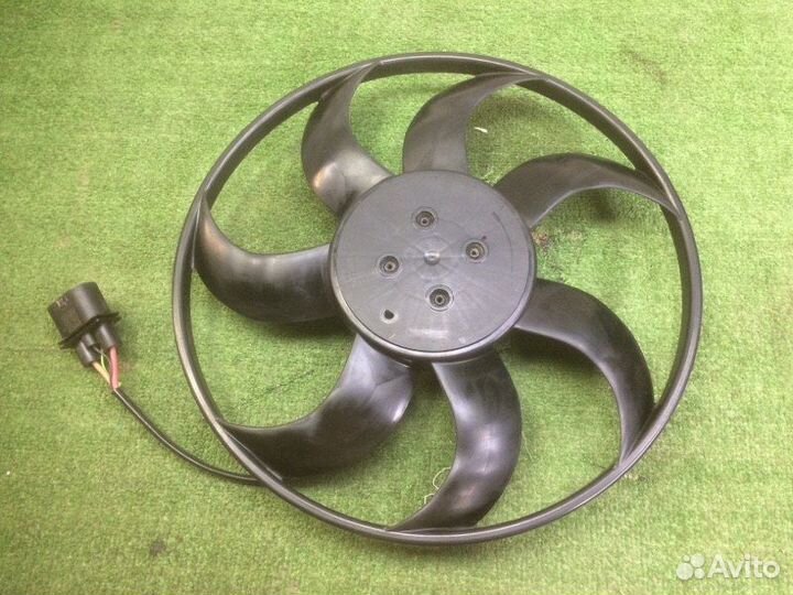 Вентилятор радиатора Volkswagen Tiguan 2 2016